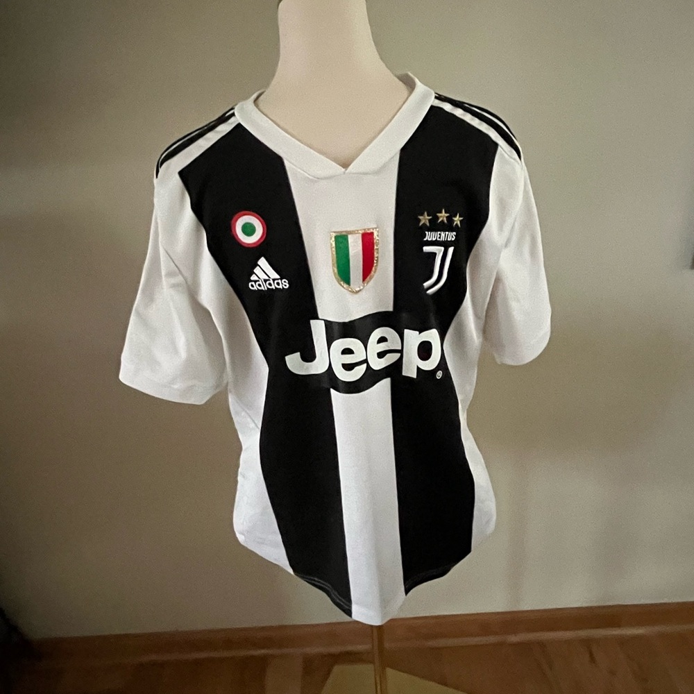 2018/2019 Juventus FC Cristiano Ronaldo Home Jersey Men’s Authentic